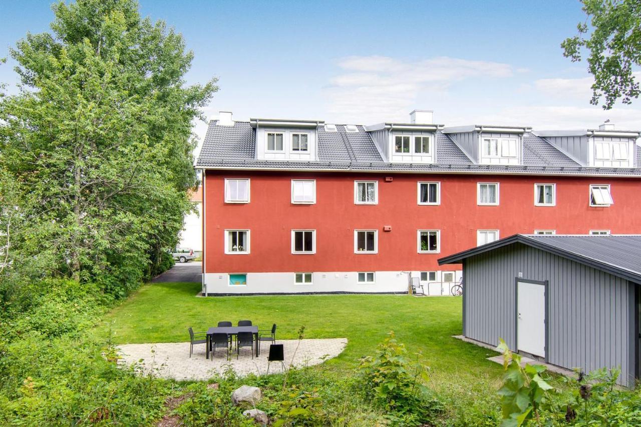 Fraesch Och Fin 2:A. Gangavstand Till Stroemstads Centrum Stromstad Exterior photo